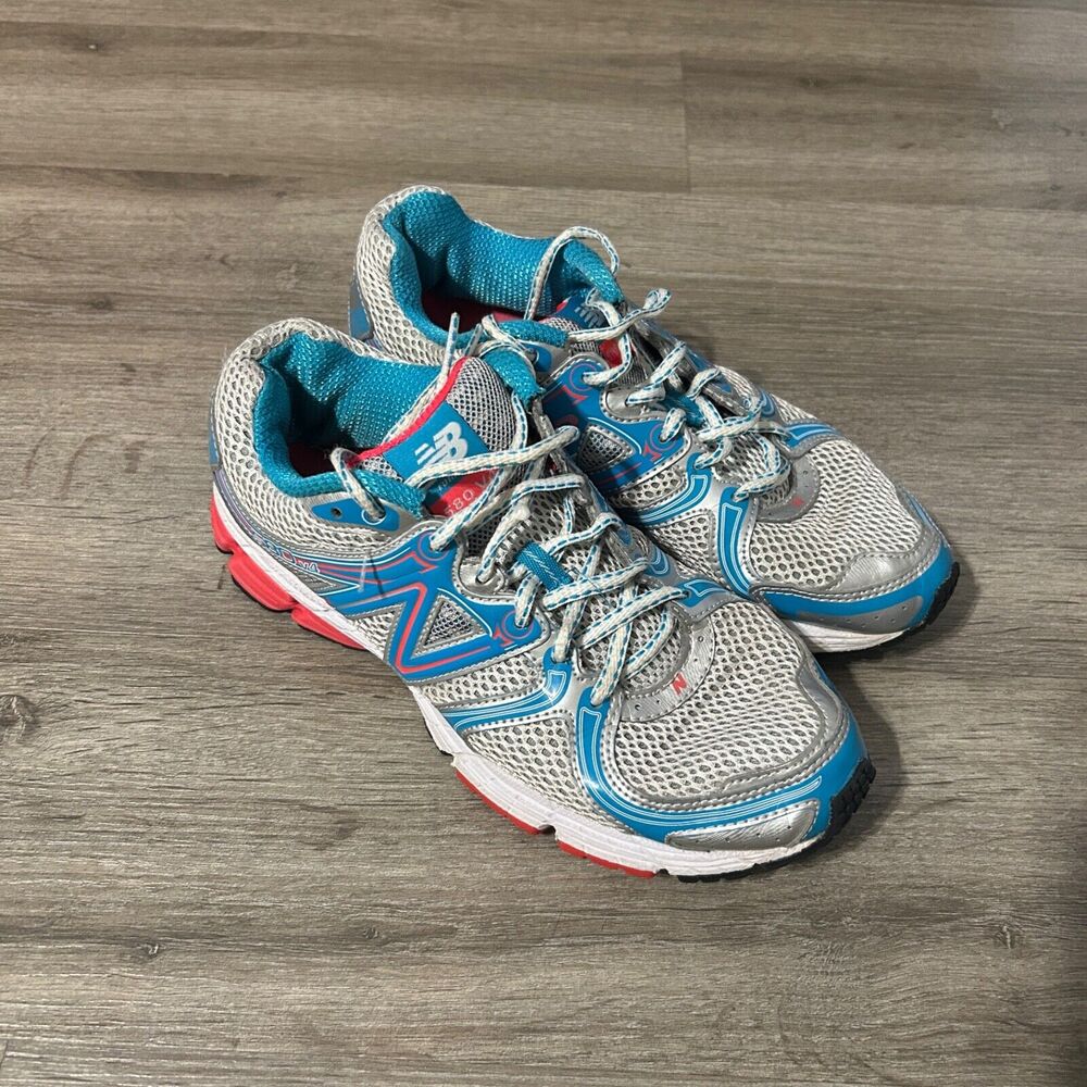 New Balance 580 V4 Women's Size 8 Grey Blue Sneakers W580WP4